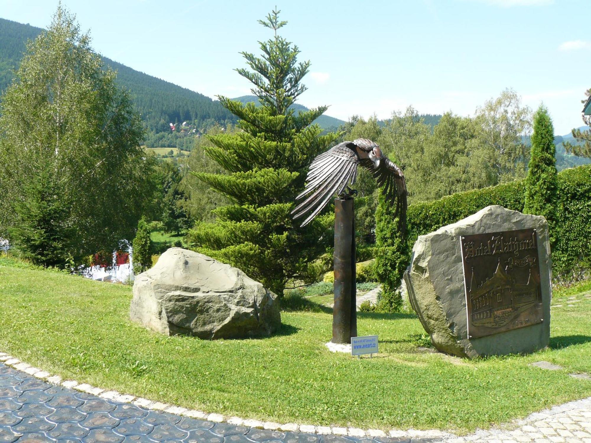 Hotel Zlaty Orel Ostravice Bagian luar foto