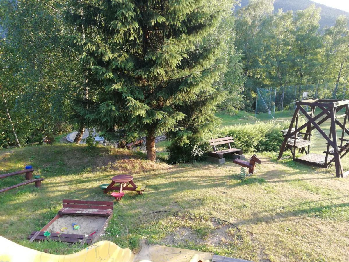 Hotel Zlaty Orel Ostravice Bagian luar foto