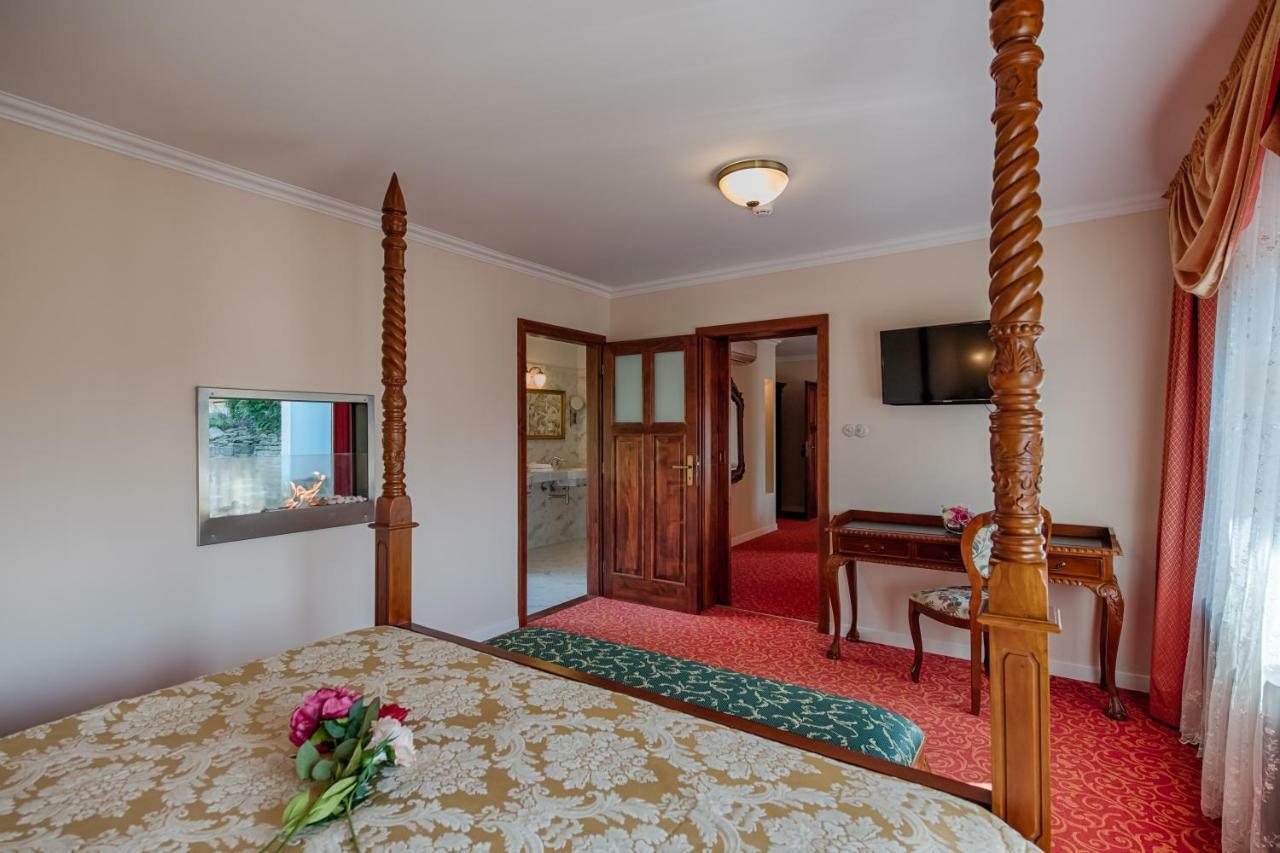 Hotel Zlaty Orel Ostravice Bagian luar foto
