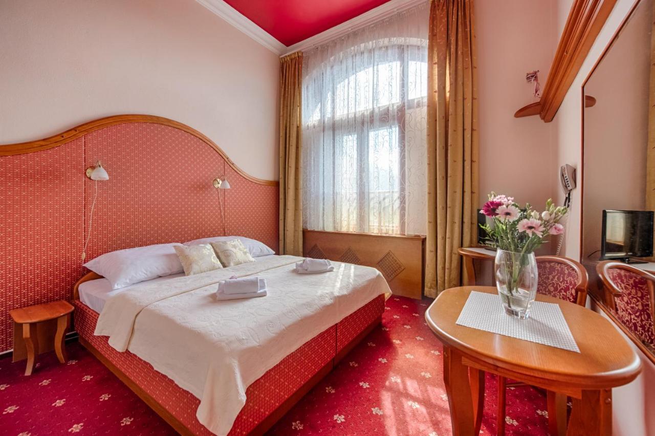 Hotel Zlaty Orel Ostravice Bagian luar foto